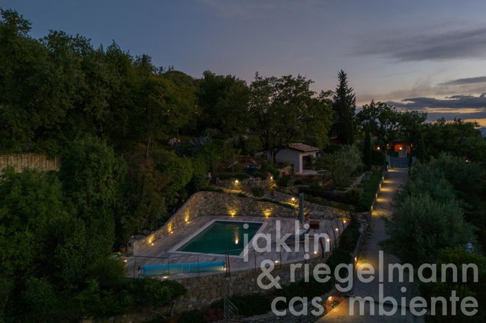 Image No.36-Maison de campagne de 3 chambres à vendre à Magione