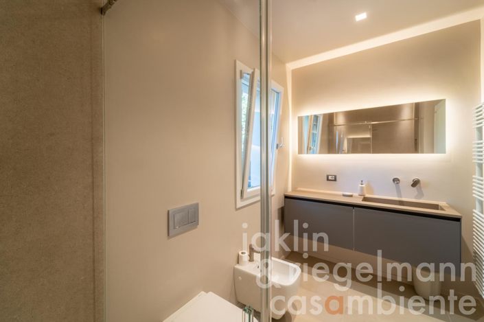 Image No.56-Maison de campagne de 3 chambres à vendre à Magione