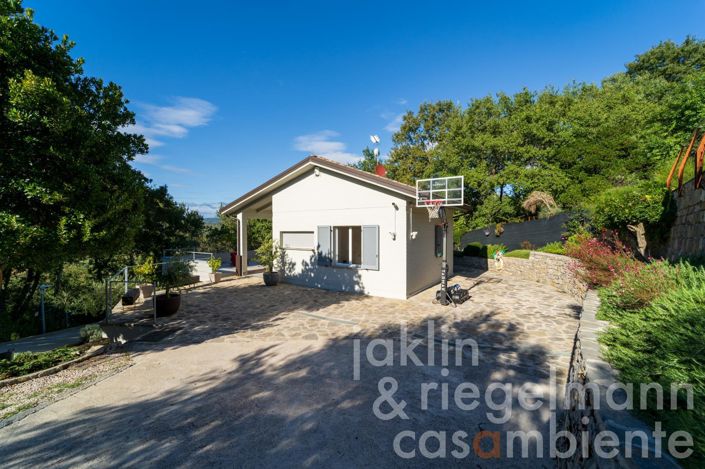 Image No.7-Maison de campagne de 3 chambres à vendre à Magione