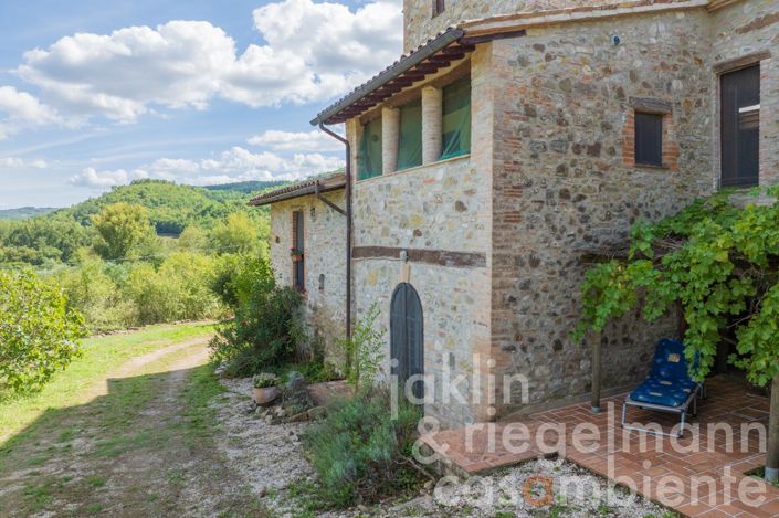 Image No.11-3 Bed Country House for sale