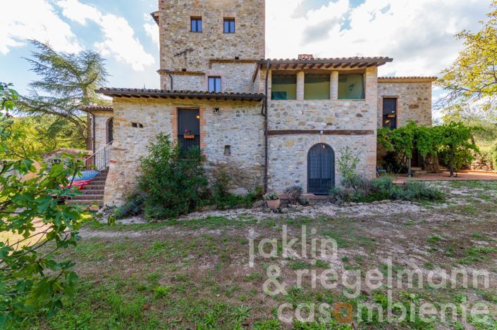 Image No.14-3 Bed Country House for sale