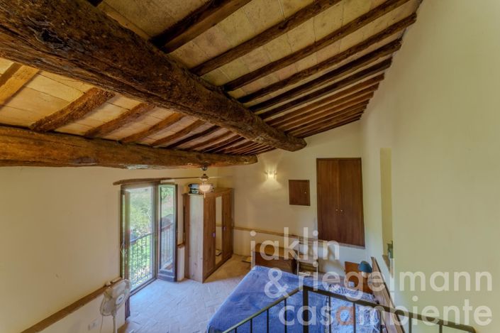 Image No.24-3 Bed Country House for sale