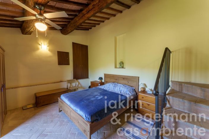 Image No.26-3 Bed Country House for sale