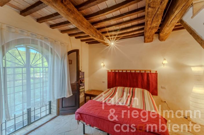 Image No.28-3 Bed Country House for sale