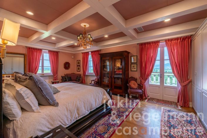 Image No.105-10 Bed Country House for sale