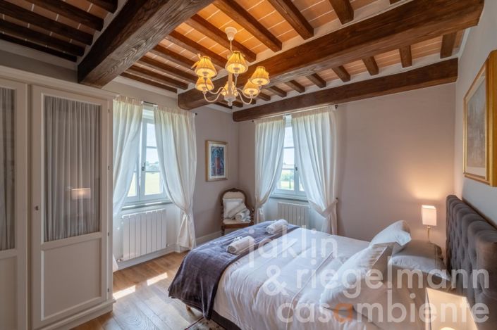 Image No.134-10 Bed Country House for sale