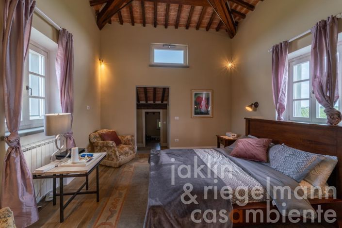 Image No.141-10 Bed Country House for sale