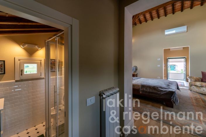 Image No.142-10 Bed Country House for sale