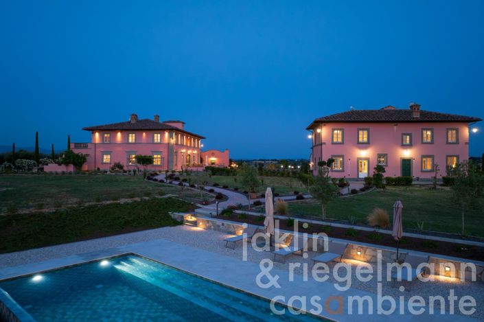 Image No.17-10 Bed Country House for sale