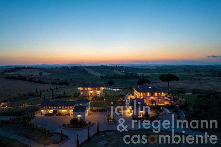 Image No.21-10 Bed Country House for sale