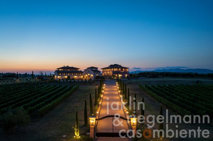 Image No.28-10 Bed Country House for sale