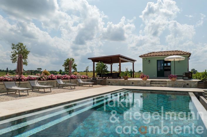 Image No.43-10 Bed Country House for sale