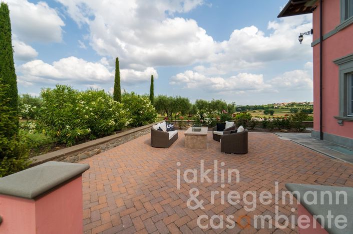 Image No.65-10 Bed Country House for sale