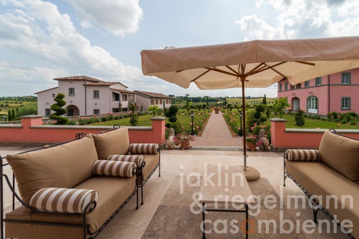 Image No.66-10 Bed Country House for sale