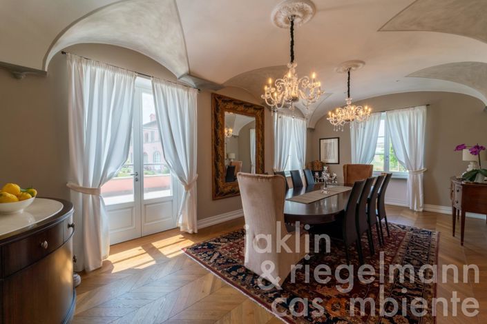 Image No.69-10 Bed Country House for sale