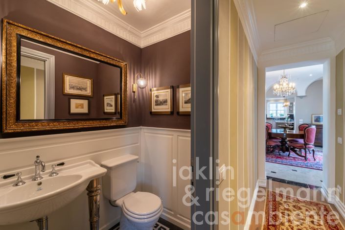 Image No.83-10 Bed Country House for sale