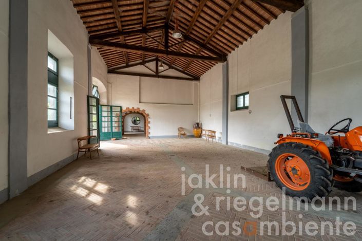 Image No.109-10 Bed Villa for sale