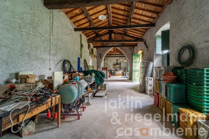 Image No.112-10 Bed Villa for sale