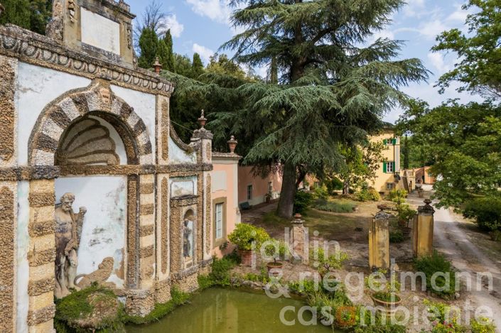 Image No.37-10 Bed Villa for sale