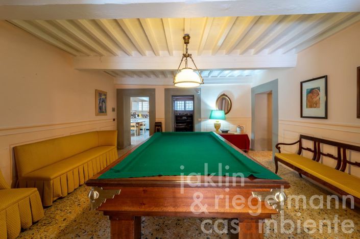 Image No.49-10 Bed Villa for sale