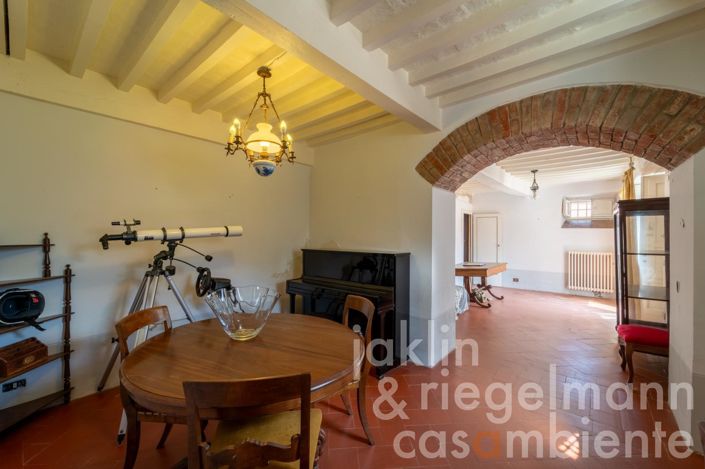 Image No.58-10 Bed Villa for sale