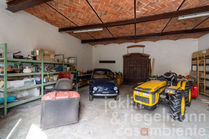 Image No.98-10 Bed Villa for sale