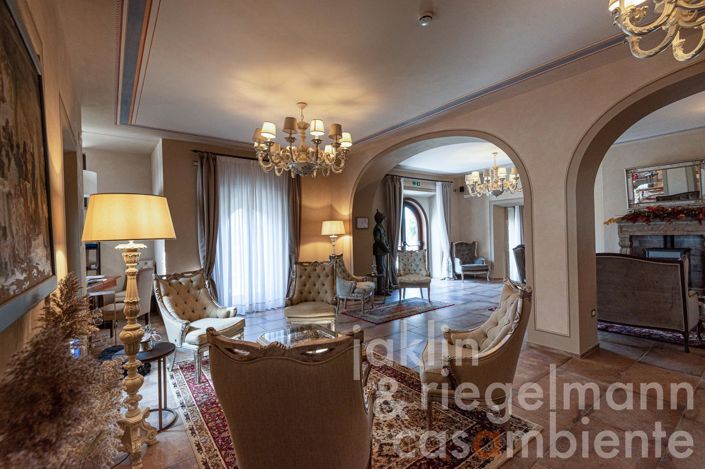 Image No.28-19 Bed Chateaux for sale