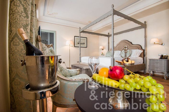 Image No.41-Châteaux de 19 chambres à vendre à Livorno