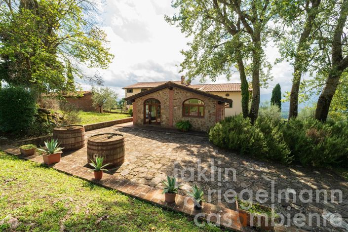 Image No.14-18 Bed Farmhouse for sale