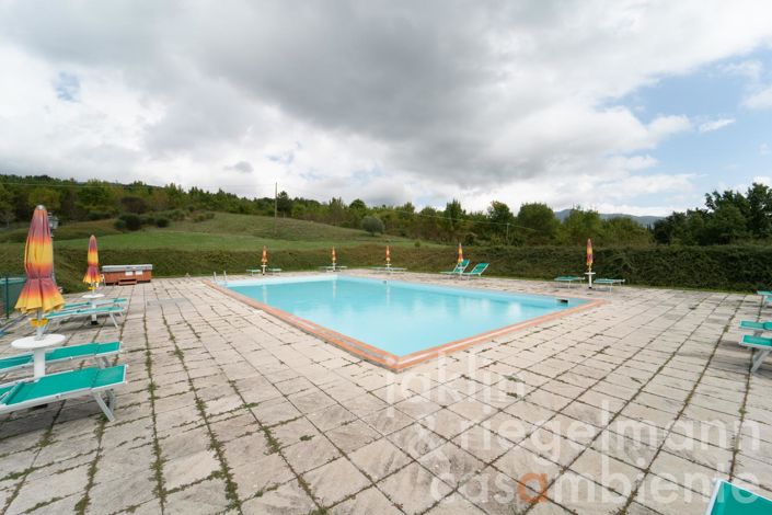 Image No.22-18 Bed Farmhouse for sale