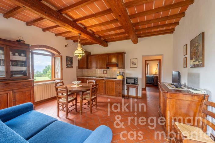 Image No.49-18 Bed Farmhouse for sale