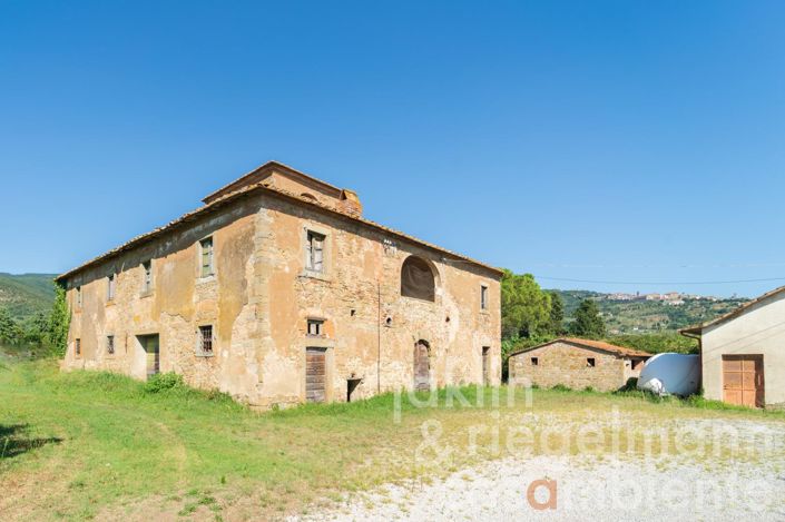 Image No.2-Maison de campagne à vendre à Cortona
