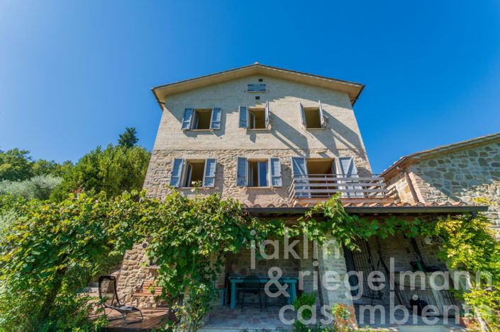 Image No.3-Maison de campagne de 4 chambres à vendre à Umbertide