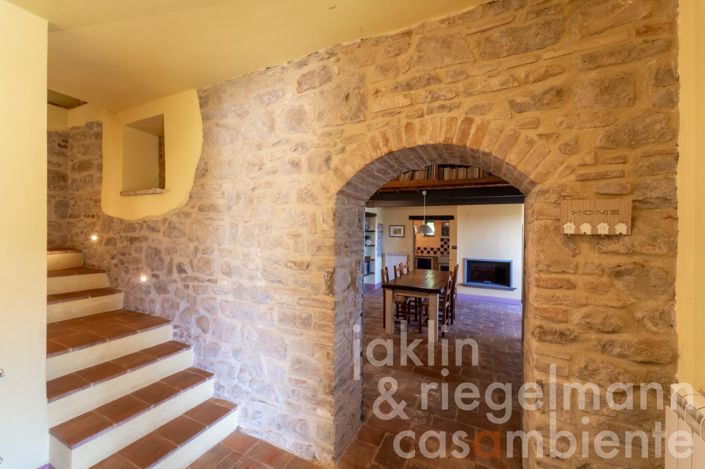 Image No.28-Maison de campagne de 4 chambres à vendre à Umbertide