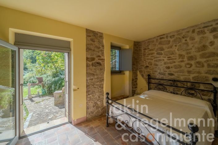 Image No.29-4 Bed Country House for sale