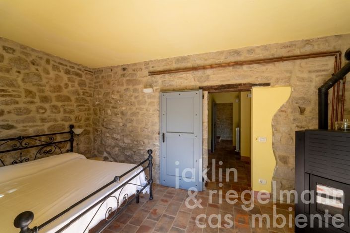 Image No.30-4 Bed Country House for sale