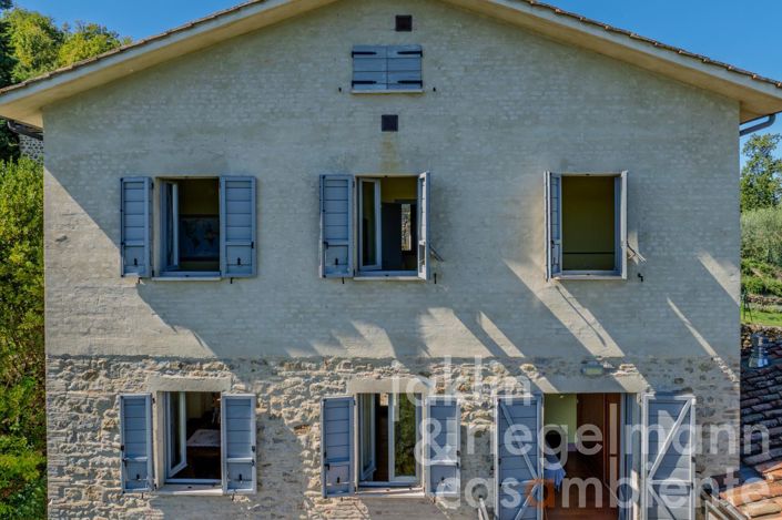 Image No.10-4 Bed Country House for sale