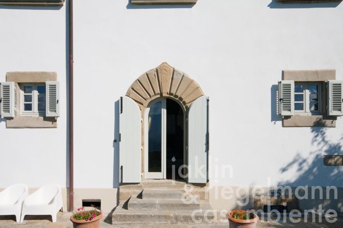 Image No.7-3 Bed Villa for sale