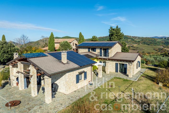 Image No.11-3 Bed Country House for sale