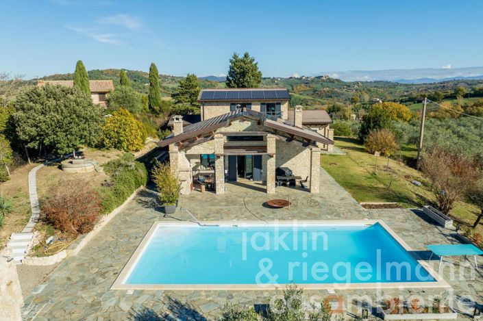 Image No.7-3 Bed Country House for sale