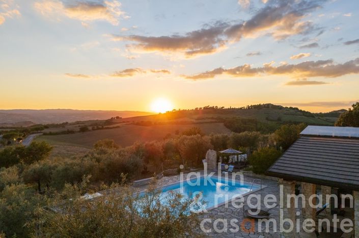 Image No.10-3 Bed Country House for sale
