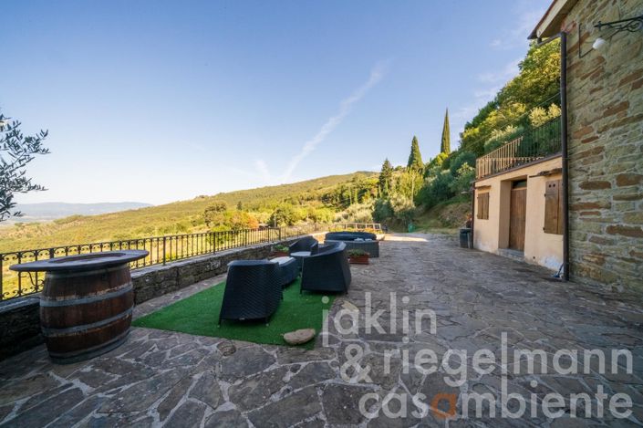 Image No.20-6 Bed Farmhouse for sale