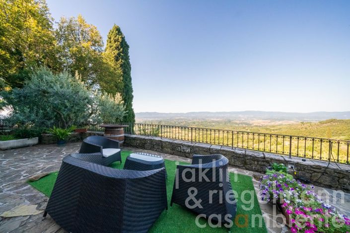 Image No.21-6 Bed Farmhouse for sale