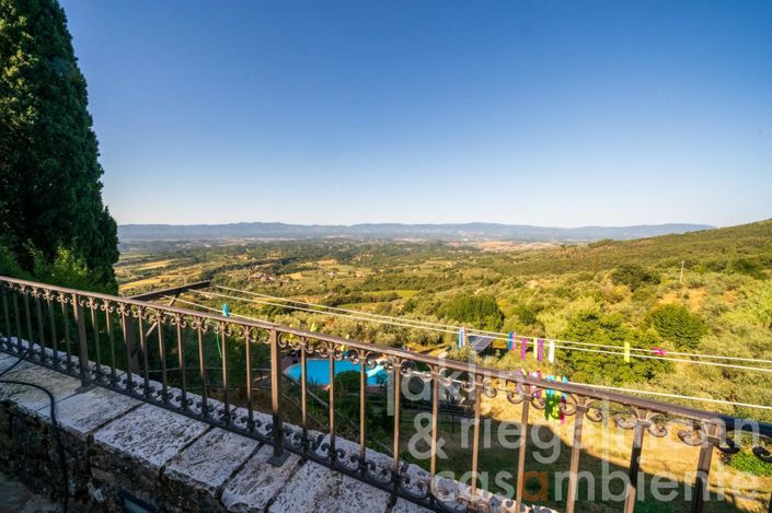 Image No.22-6 Bed Farmhouse for sale