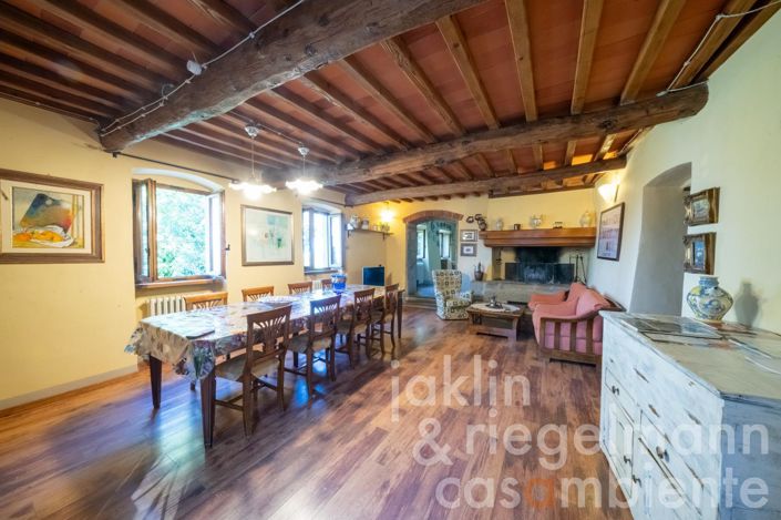 Image No.26-6 Bed Farmhouse for sale