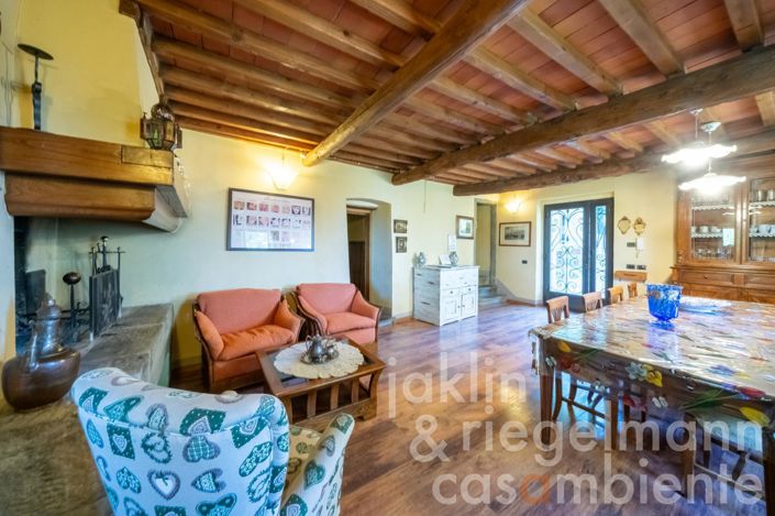 Image No.34-6 Bed Farmhouse for sale