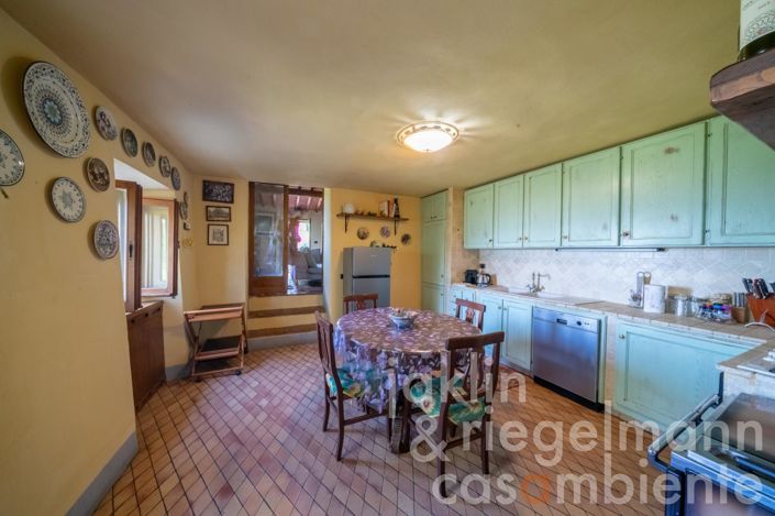 Image No.36-6 Bed Farmhouse for sale