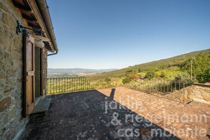 Image No.47-6 Bed Farmhouse for sale