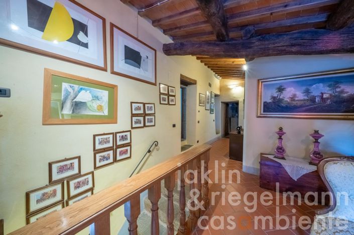 Image No.49-6 Bed Farmhouse for sale