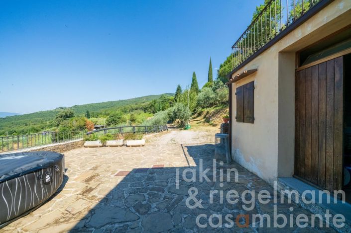 Image No.5-6 Bed Farmhouse for sale